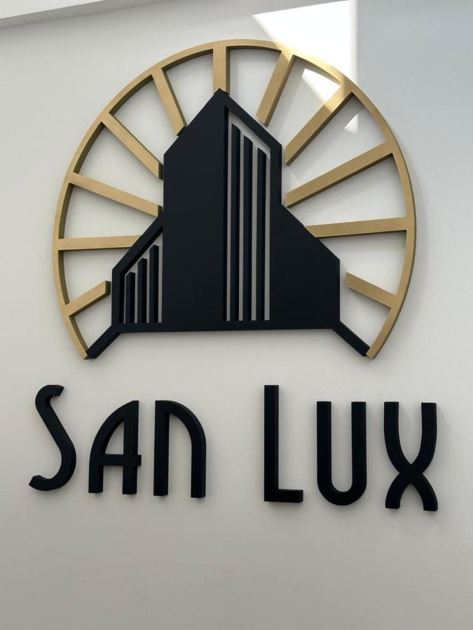 San Lux Dunavska Újvidék Kültér fotó