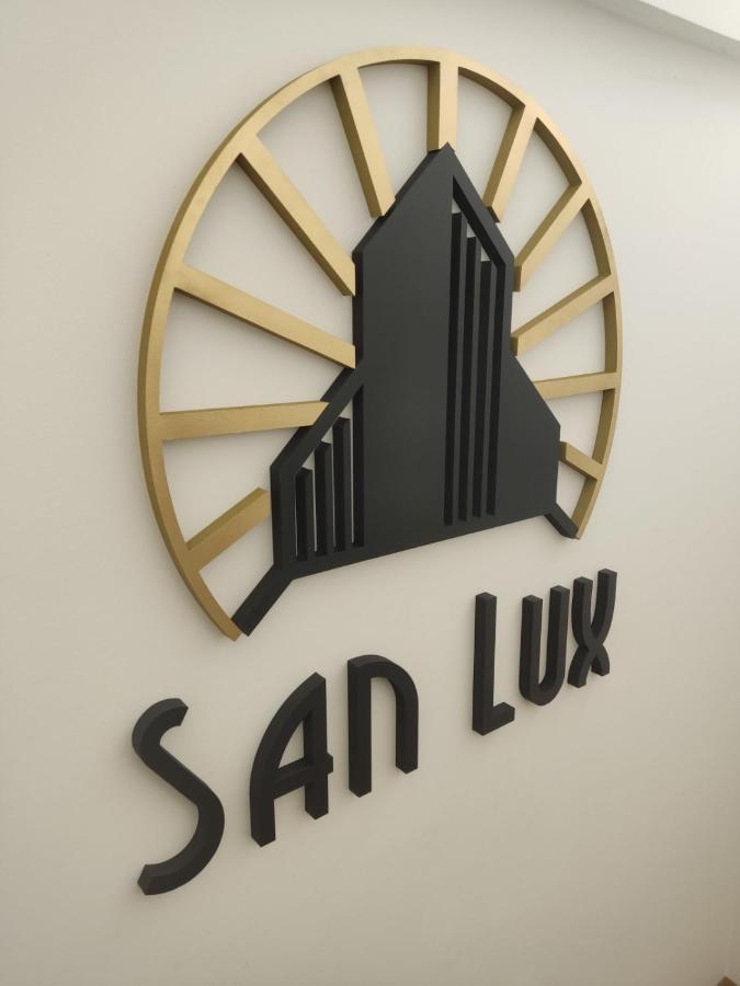 San Lux Dunavska Újvidék Kültér fotó