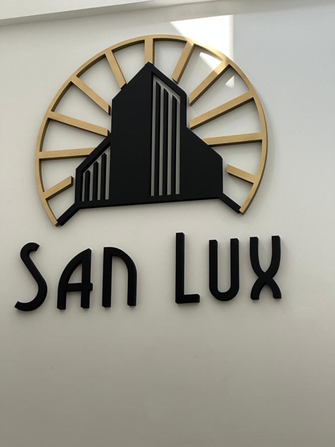 San Lux Dunavska Újvidék Kültér fotó